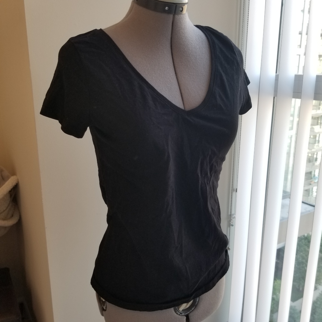 H&M Basic Black Tee, Size M